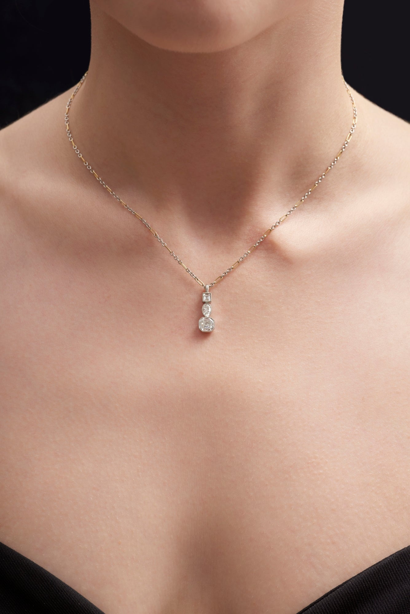 A one-off 1920s inspired diamond negligee pendant