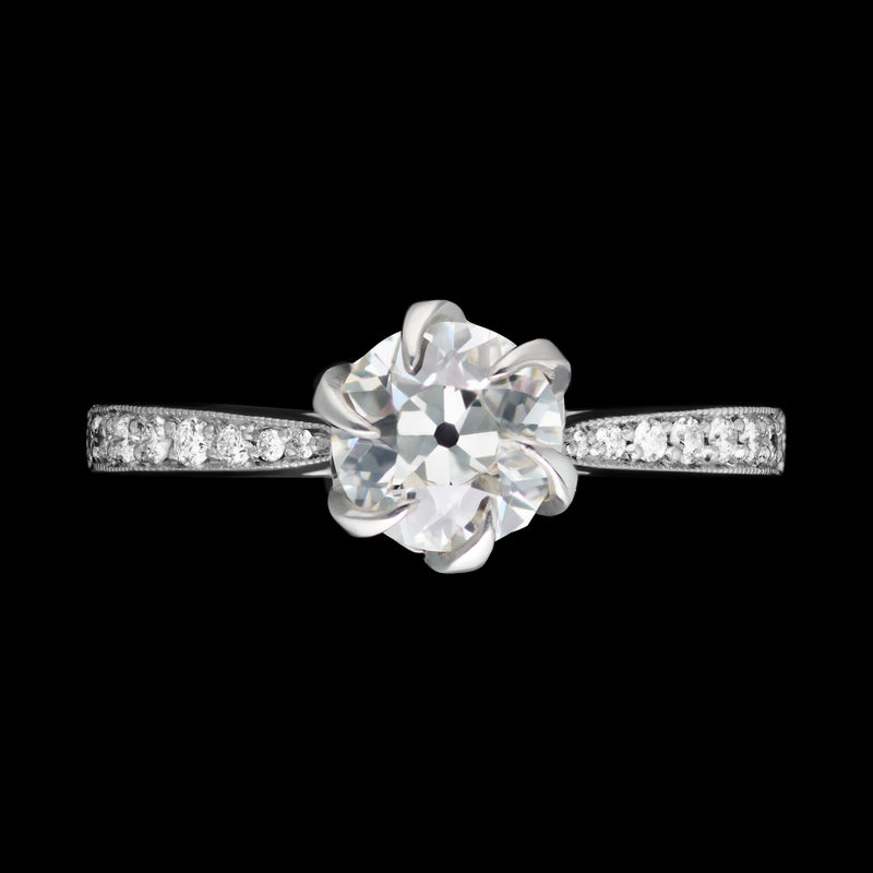 A Special Diamond Single Stone Ring