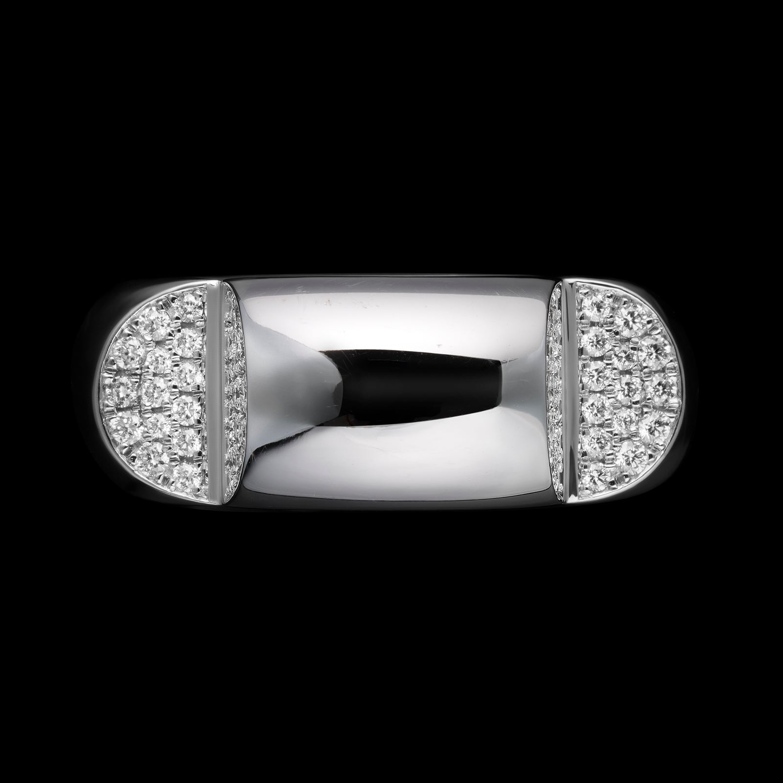 An All 18 Carat White Gold Diamond Segmented Ring with 112 Diamonds
