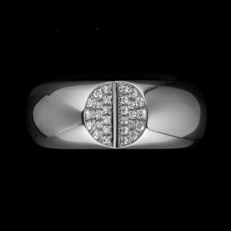 An All 18 Carat White Gold Diamond Segmented Ring with 112 Diamonds