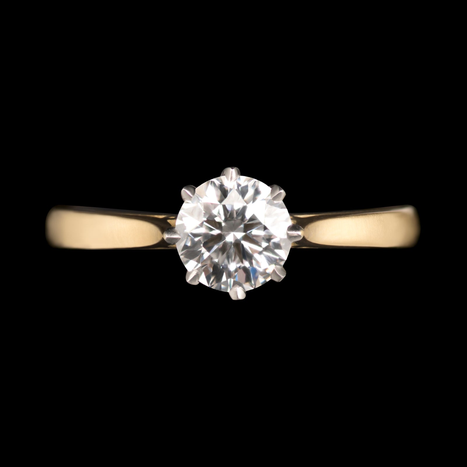 A Brilliant cut diamond single stone ring