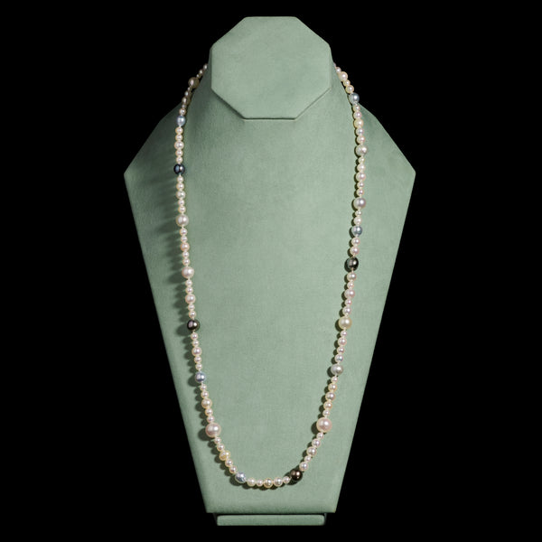 A Unique & Remarkable Cultured Pearl Necklet
