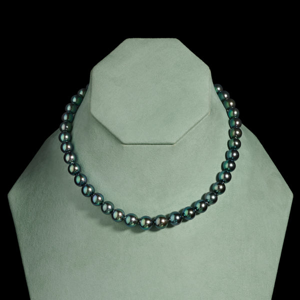 A Truly Beautiful Tahitian Pearl Necklace